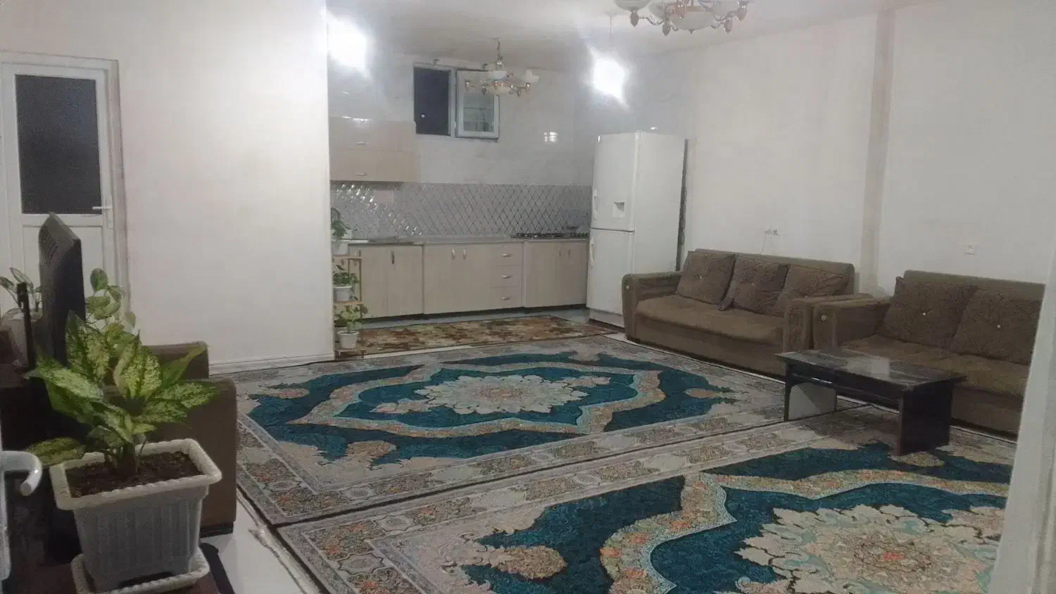 اجاره روزانه خانه ویلای ۱۵۰ متری|اجارهٔ کوتاه‌مدت آپارتمان و سوئیت|آستارا, |دیوار