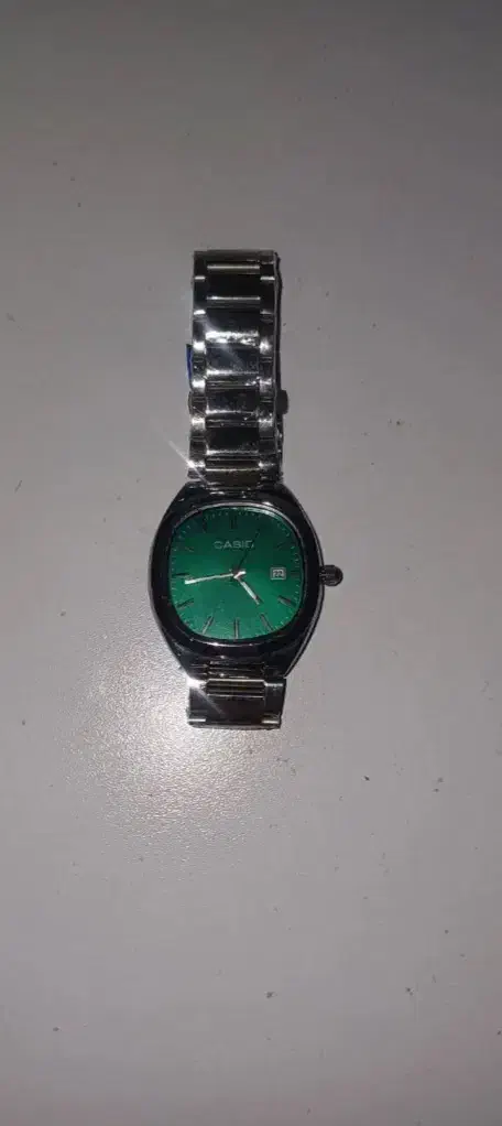 ساعت ها کاملن نو هستند|ساعت|زنجان, |دیوار