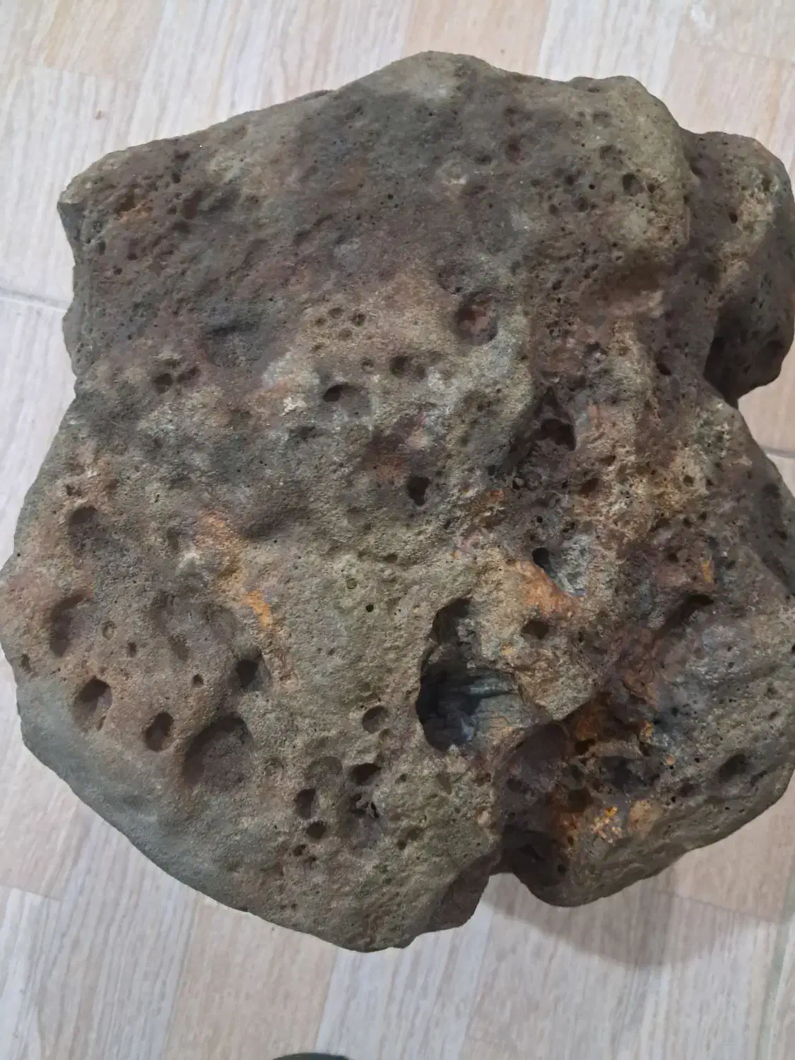 شهاب سنگ ۱۳رکیلوی|کلکسیون اشیاء عتیقه|رشت, اسماعیل آباد|دیوار