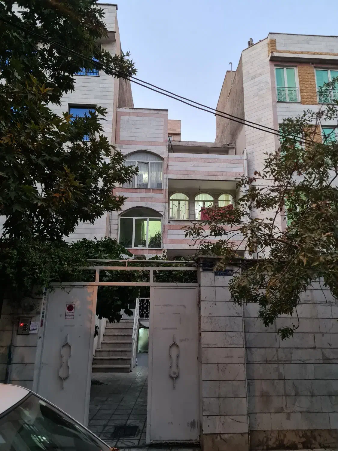 150 متر کلنگی 2 طبقه روی همکف همراه زیرزمین|فروش زمین و ملک کلنگی|تهران, علم و صنعت|دیوار