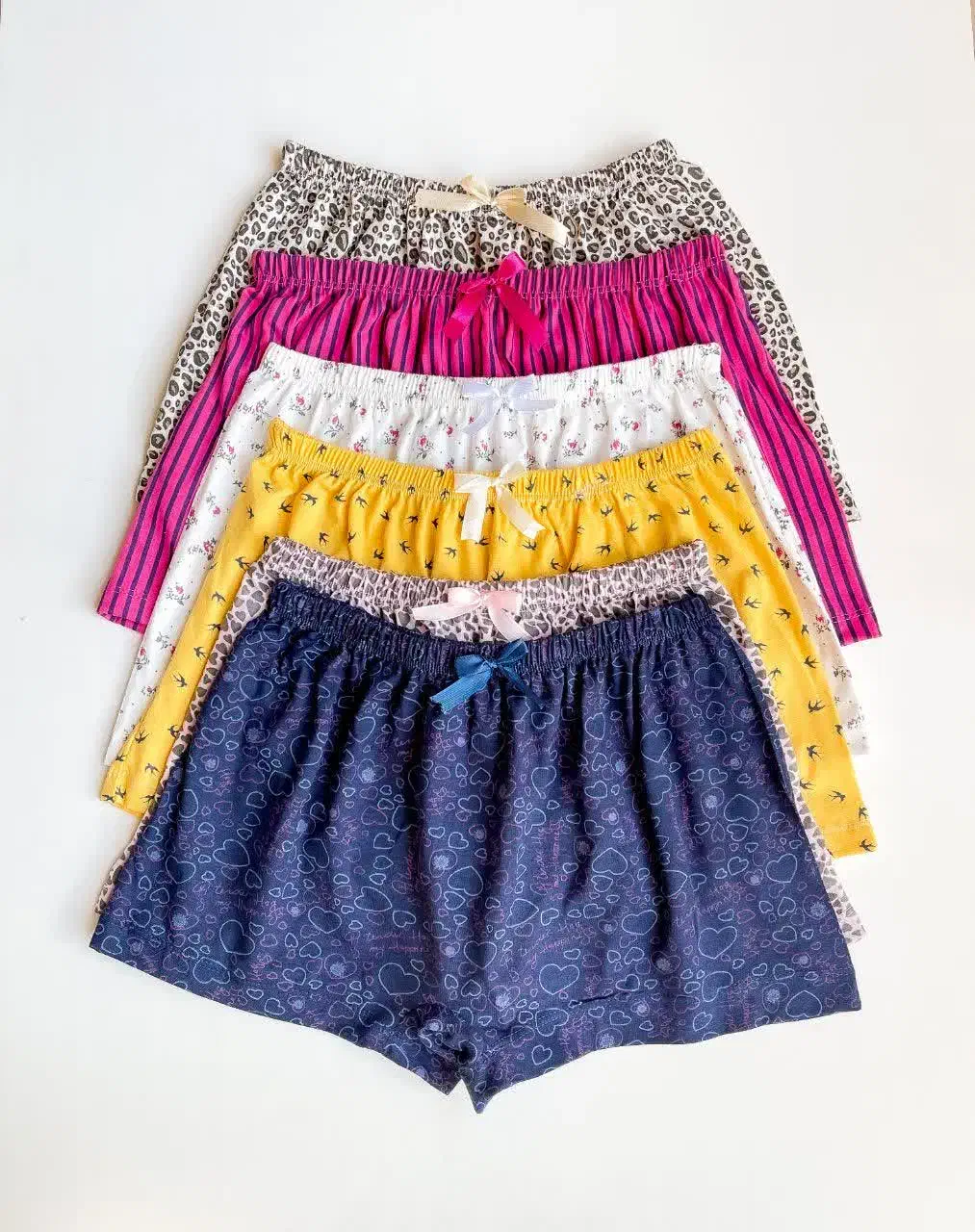 لباس زیر ساحل|لباس|کاشان, درب اصفهان|دیوار