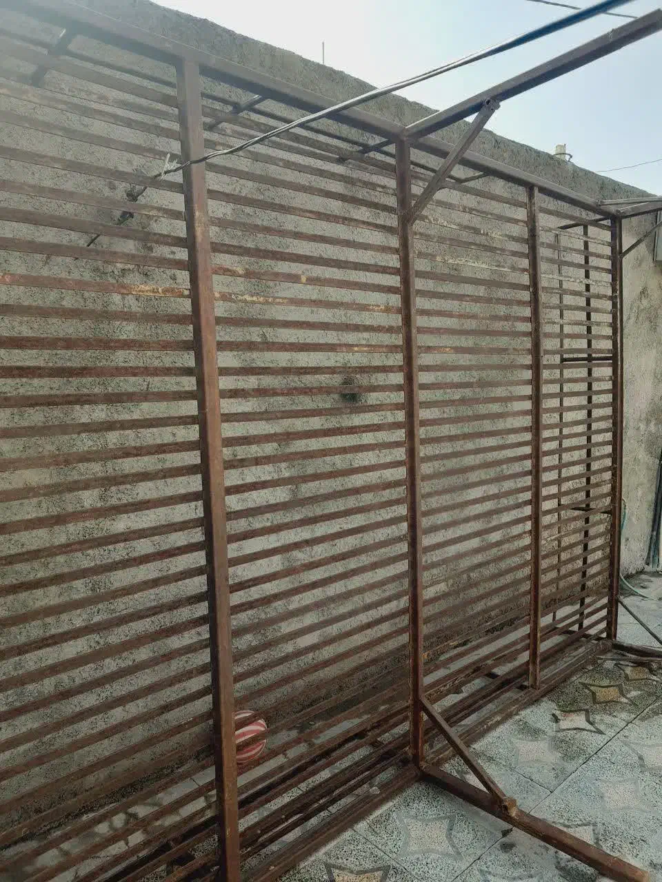 تخت آهنی|تخت و سرویس خواب|دهدشت, |دیوار