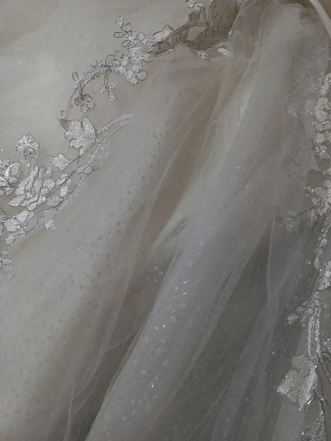 لباس عروس|لباس|کرج, دهقان ویلا|دیوار