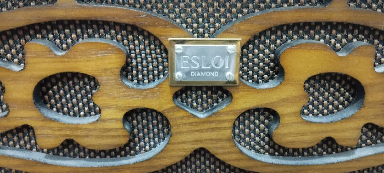 رادیو قدیمی|کلکسیون اشیاء عتیقه|قدس, شهر‌قدس|دیوار