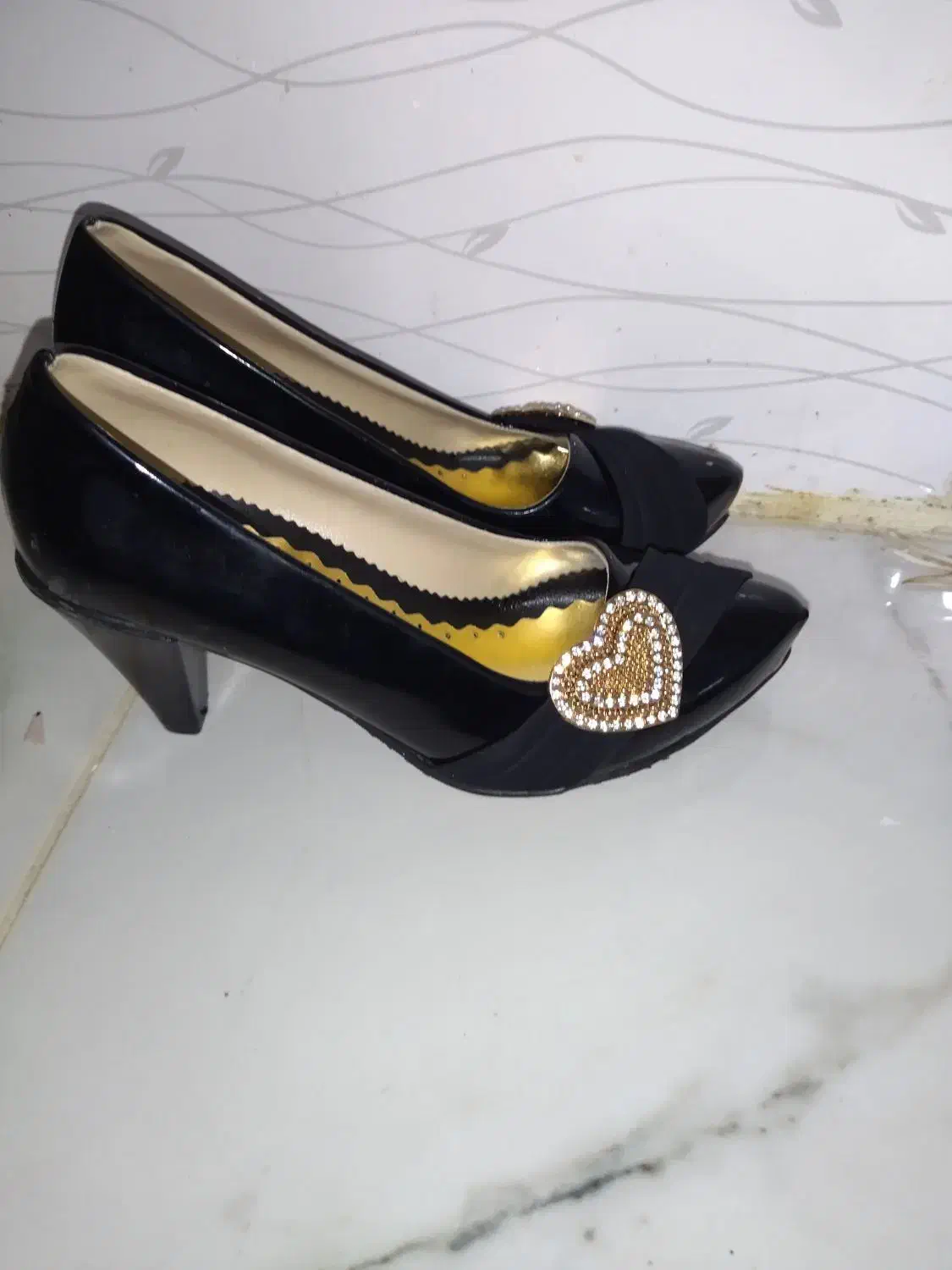 کفش زنانه|کیف، کفش، کمربند|کاشان, فاز ۲ ناجی آباد|دیوار