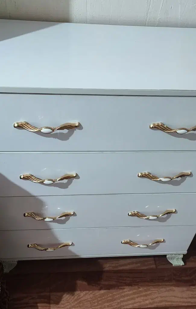 دراور ام دی اف|جاکفشی، کمد، دراور|دوگنبدان, |دیوار