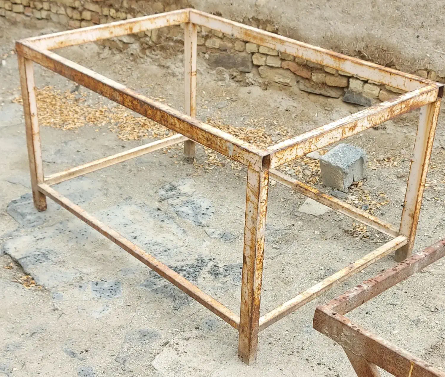 سینی قدیمی|کلکسیون اشیاء عتیقه|ملایر, |دیوار