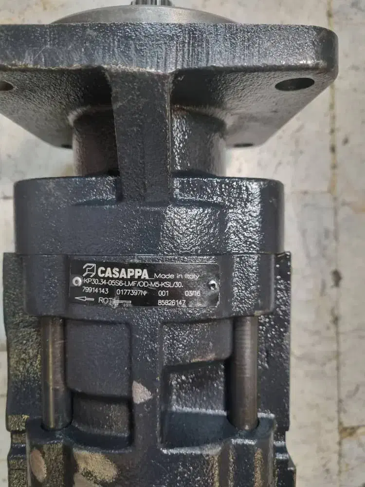 فروش ویژه پمپ هیدرولیک انواع بیل بکهو|قطعات یدکی و لوازم جانبی|اصفهان, کوی امیریه|دیوار