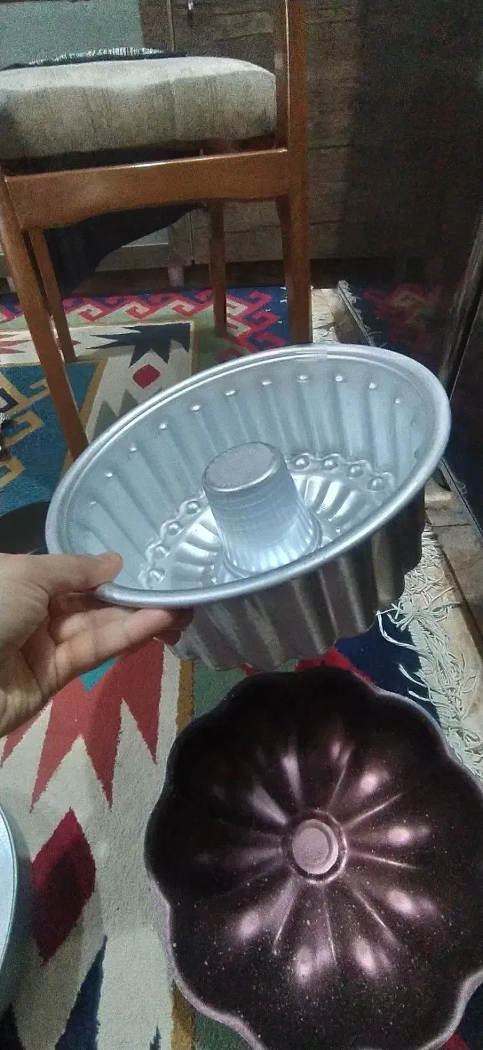 تعدادی قالب کیک|ظروف پخت‌وپز|نظرآباد, نظرآباد|دیوار