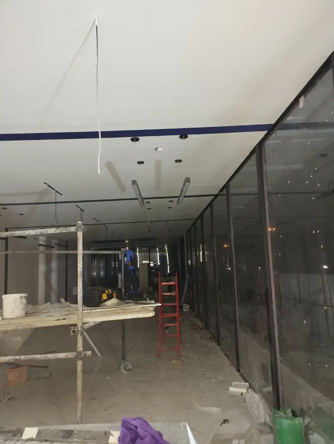 طراح و تولید کننده انواع سیستم های روشنایی و لاین|لامپ و چراغ|تهران, فردوسی|دیوار