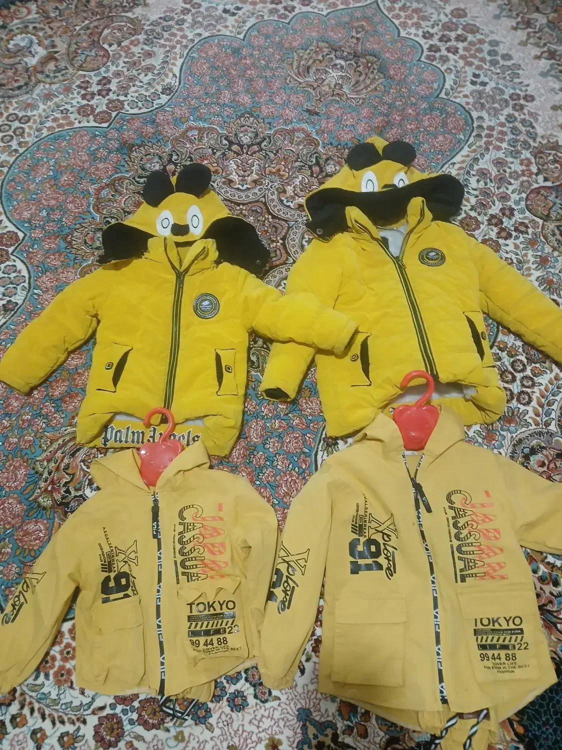 کاپشن و لباس مجلسی،نو|کفش و لباس بچه|اصفهان, باتون|دیوار