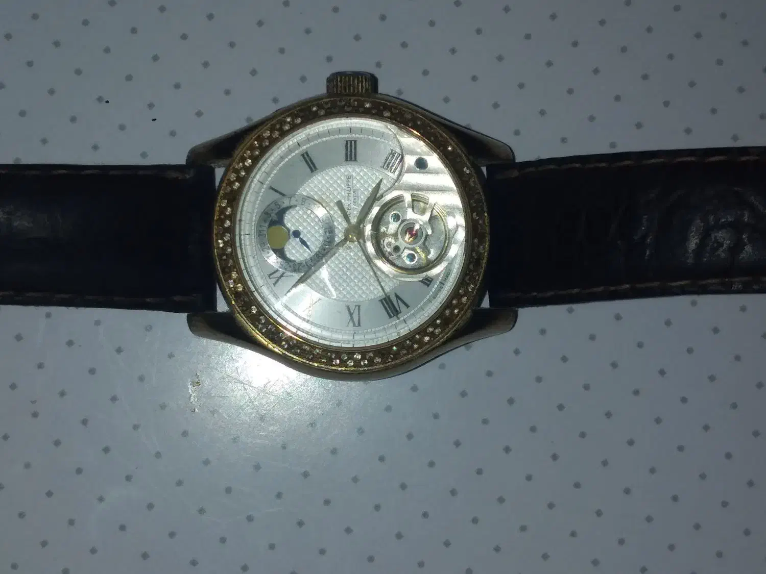 ساعت  پاتیک فیلیپ  اصلی  .  موتور سنگین  نبضی|ساعت|بندر انزلی, معلم|دیوار