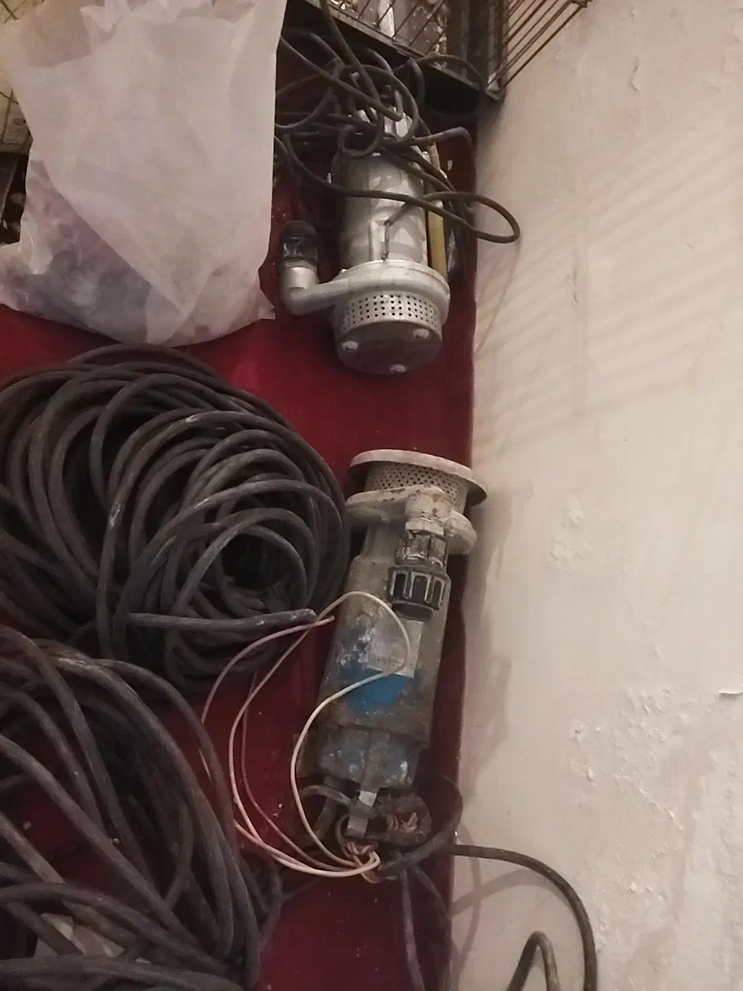 یک عدد موتور برق و ویبراتور و کف کش|ماشینآلات صنعتی|بندرعباس, |دیوار