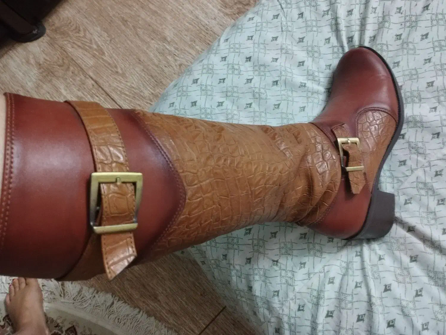 چکمه نو|کیف، کفش، کمربند|اصفهان, شهرک زاینده رود|دیوار