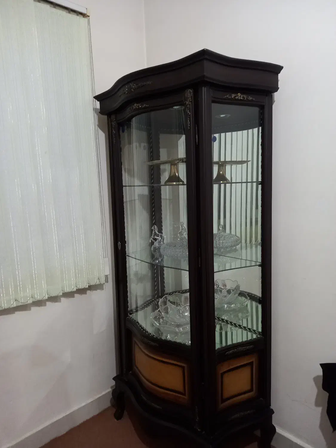 بوفه|بوفه، ویترین، کنسول|گنبد کاووس, |دیوار