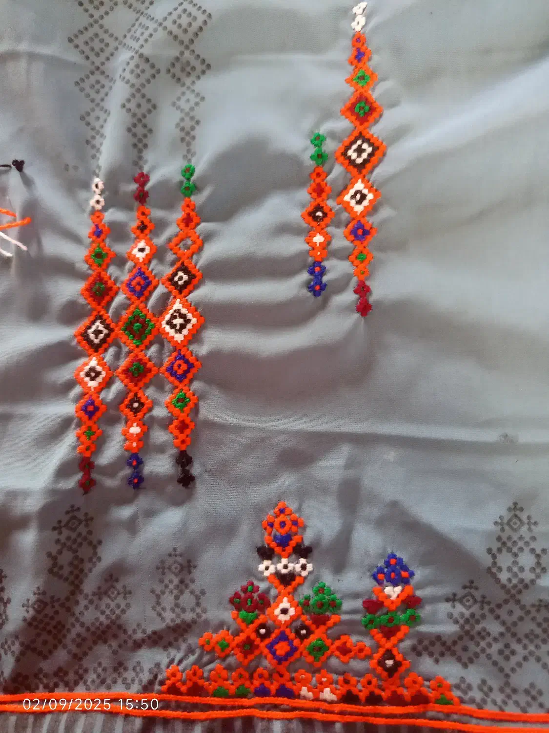 دوچگر هستم|لباس|کیشکور, |دیوار