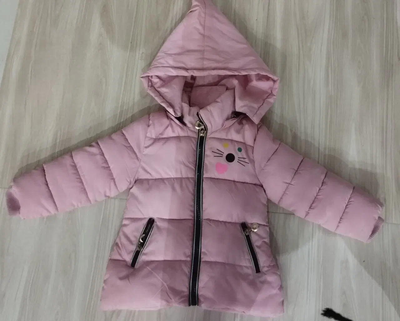 کاپشن|لباس|گناباد, |دیوار