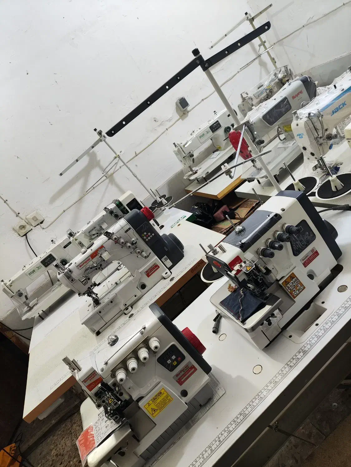 خریدار و فروش چرخ خیاطی راسته دوز سردوز  پنج نخ|چرخ خیاطی و ریسندگی|گرگان, |دیوار