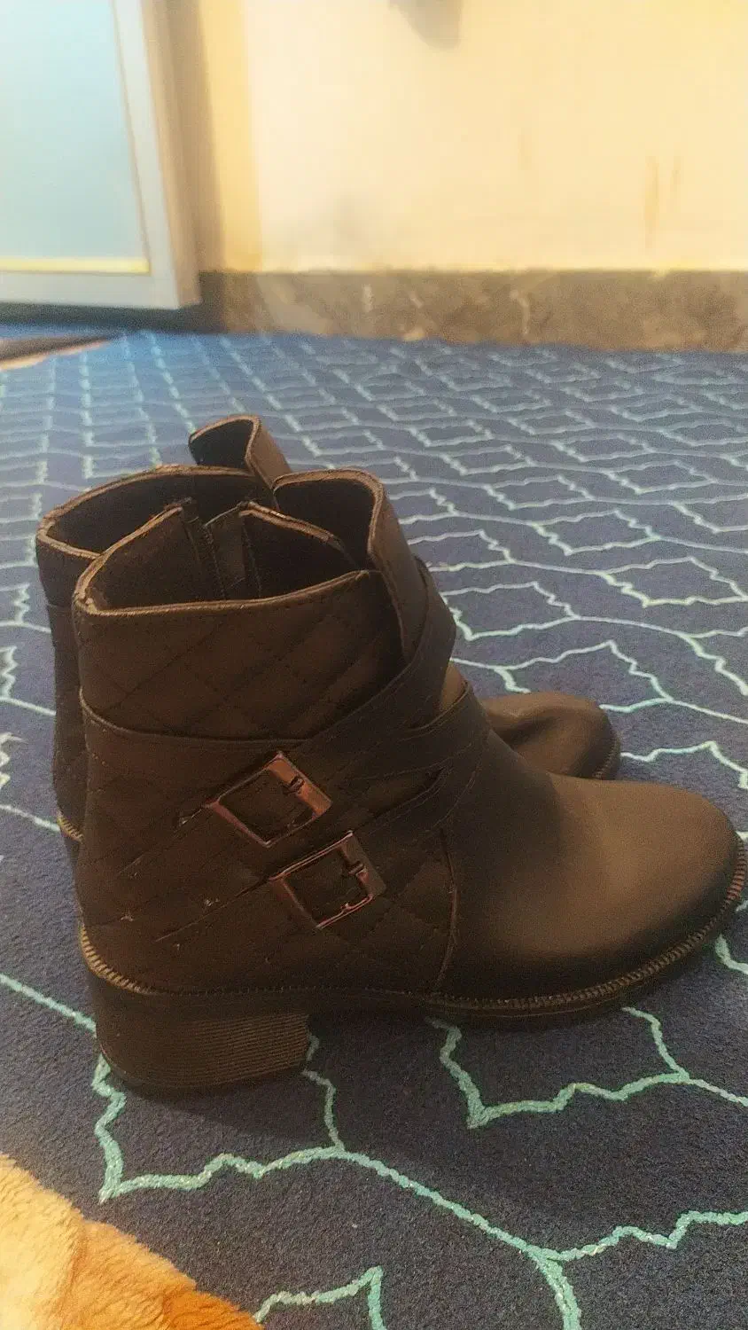 نیم بوت شیک|کیف، کفش، کمربند|دهدشت, |دیوار