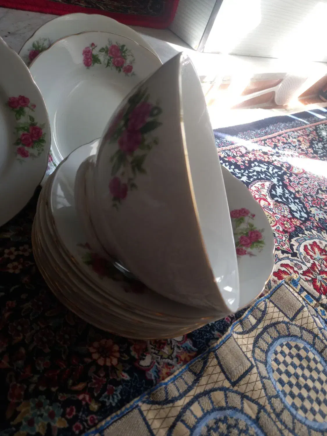 ظرف خورشت خوری و پلو خوری گل سرخ|ظروف سرو و پذیرایی|سبزوار, توحیدشهر|دیوار