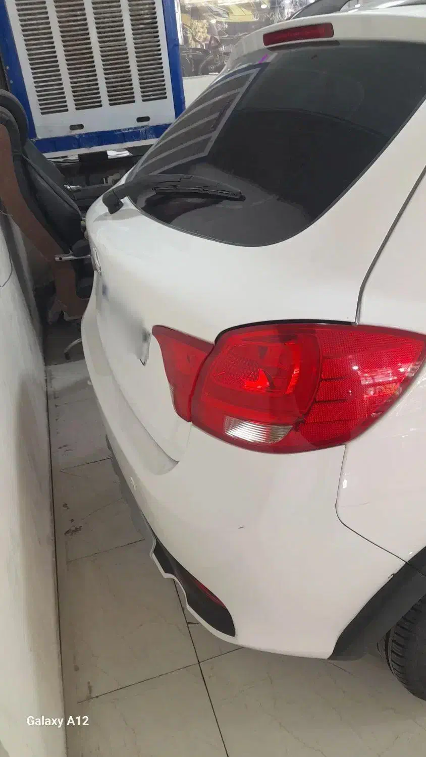 کوییک 1402برج 12|خودرو سواری و وانت|ابریشم, |دیوار