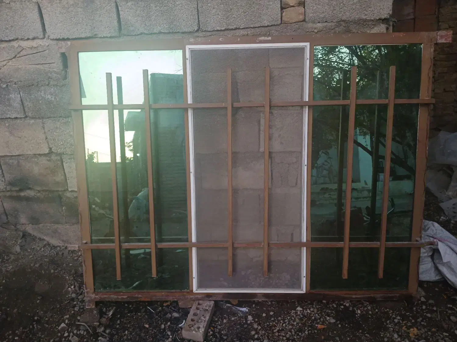 پنجره آهنی|مصالح و تجهیزات ساختمان|مینودشت, |دیوار