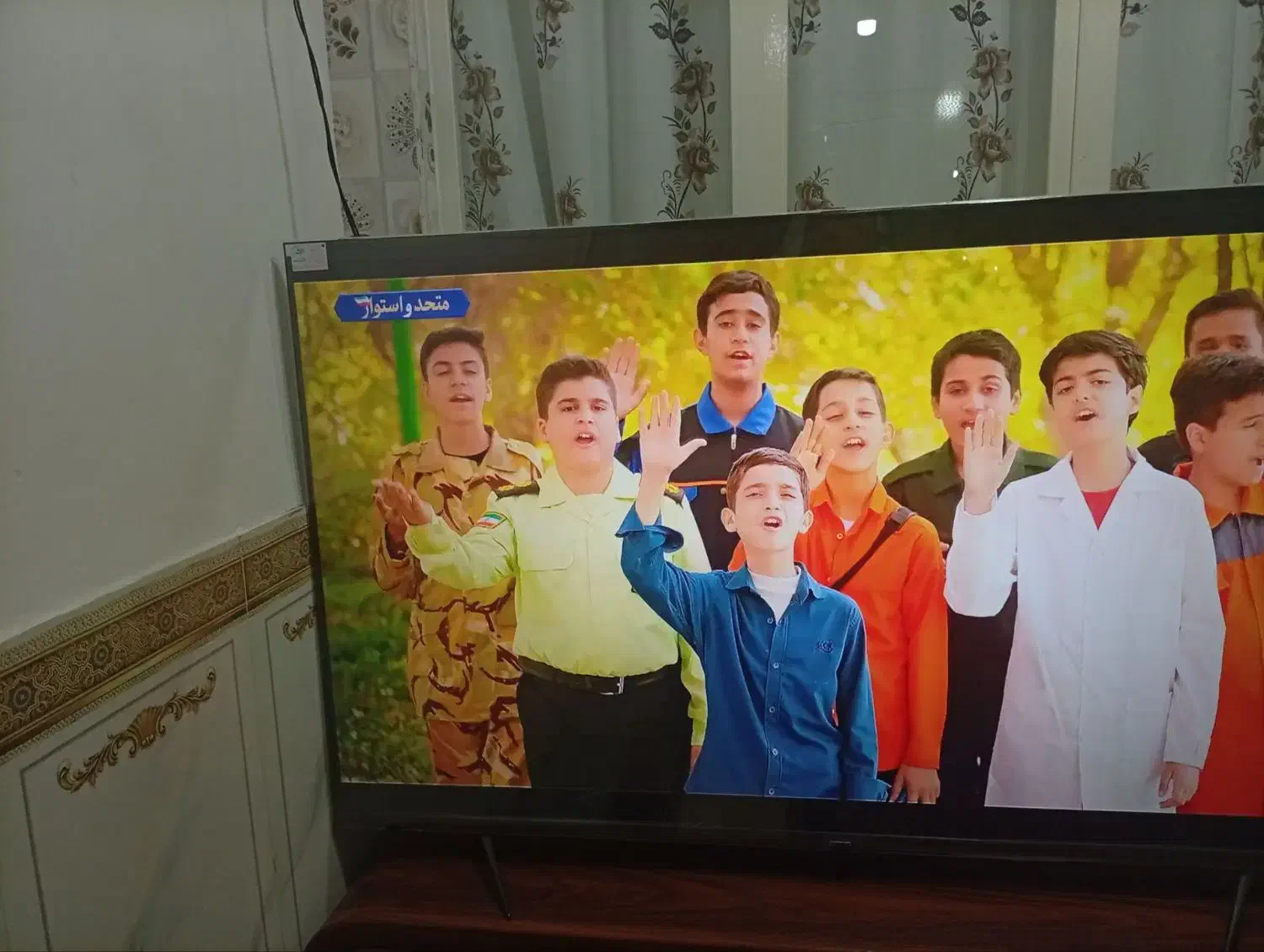 تلویزیون ۶۰ اینج جی پلاس|تلویزیون و پروژکتور|کرمانشاه, |دیوار