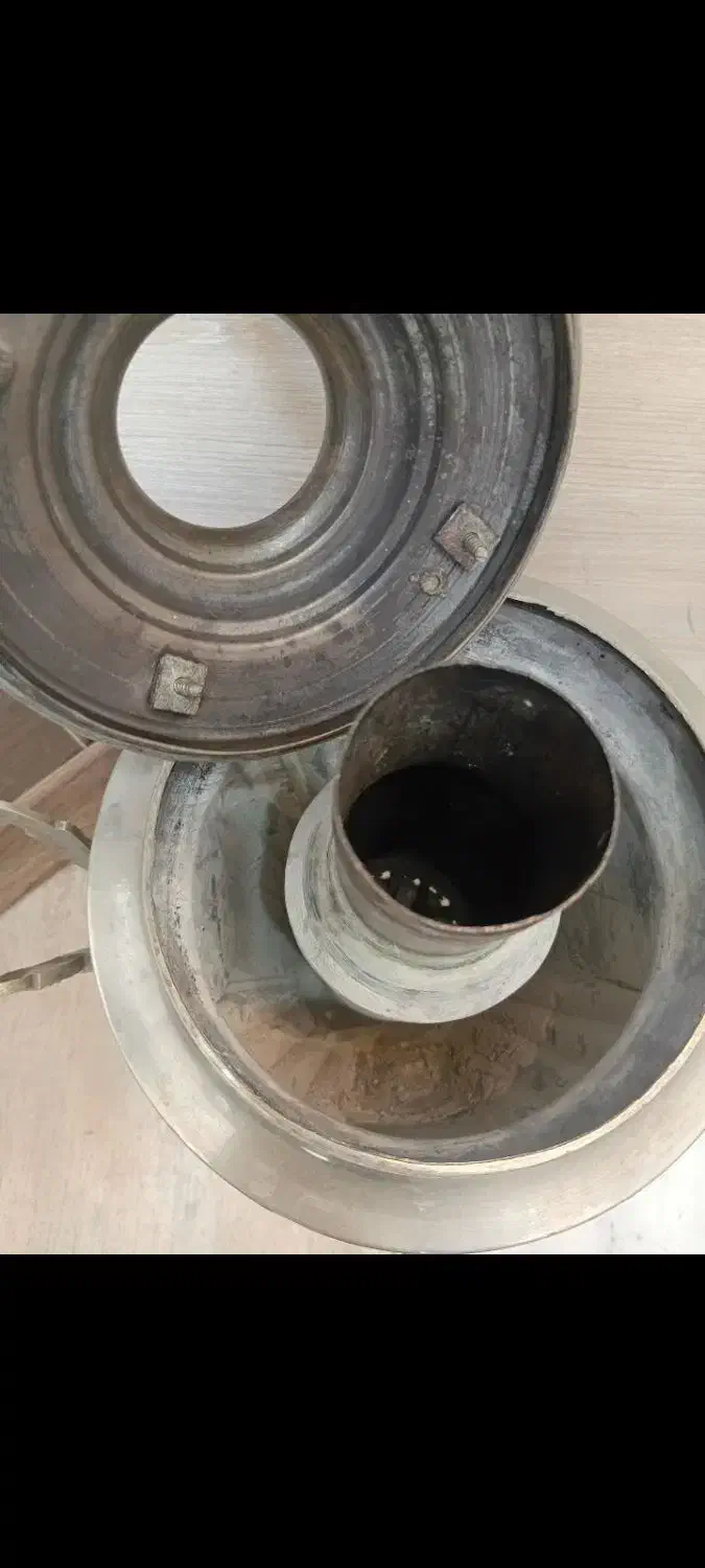 سماور زغالی|کلکسیون اشیاء عتیقه|برخوار, |دیوار