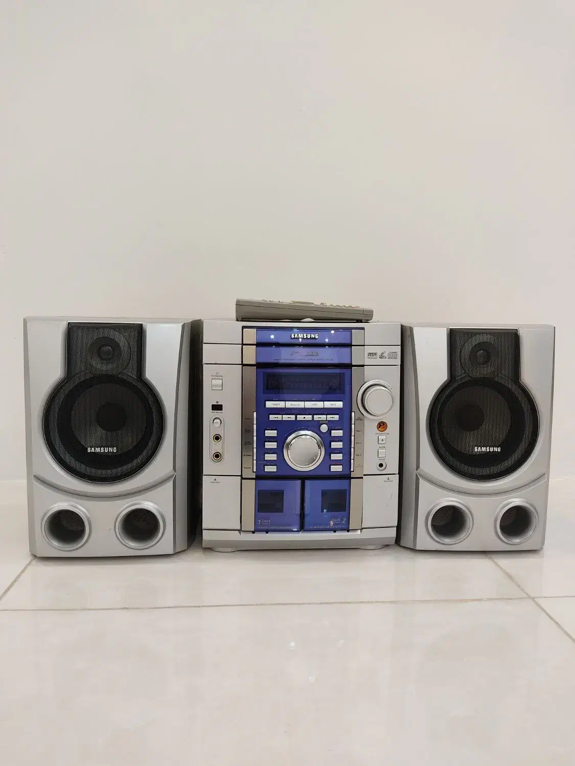 سامسونگ بلوتوث AUX بسیار سالم و خوش صدا|سیستم صوتی خانگی|سنندج, |دیوار