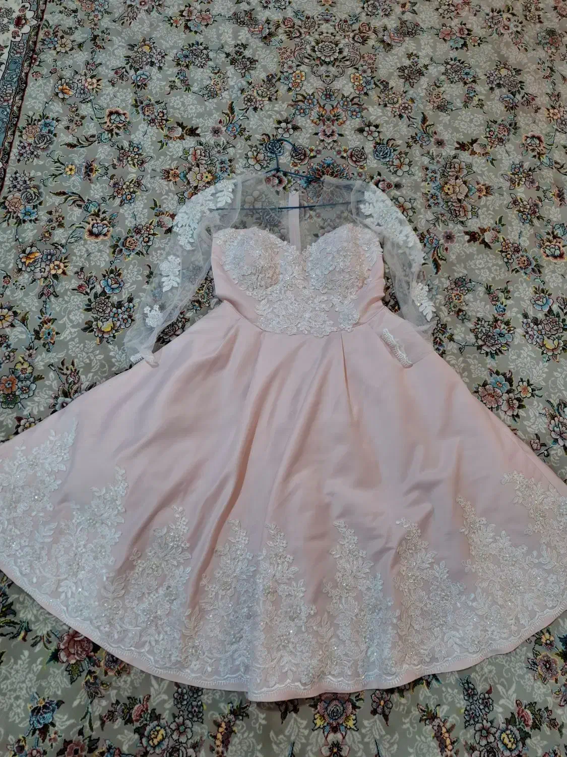 لباس مجلسی|لباس|مرند, |دیوار