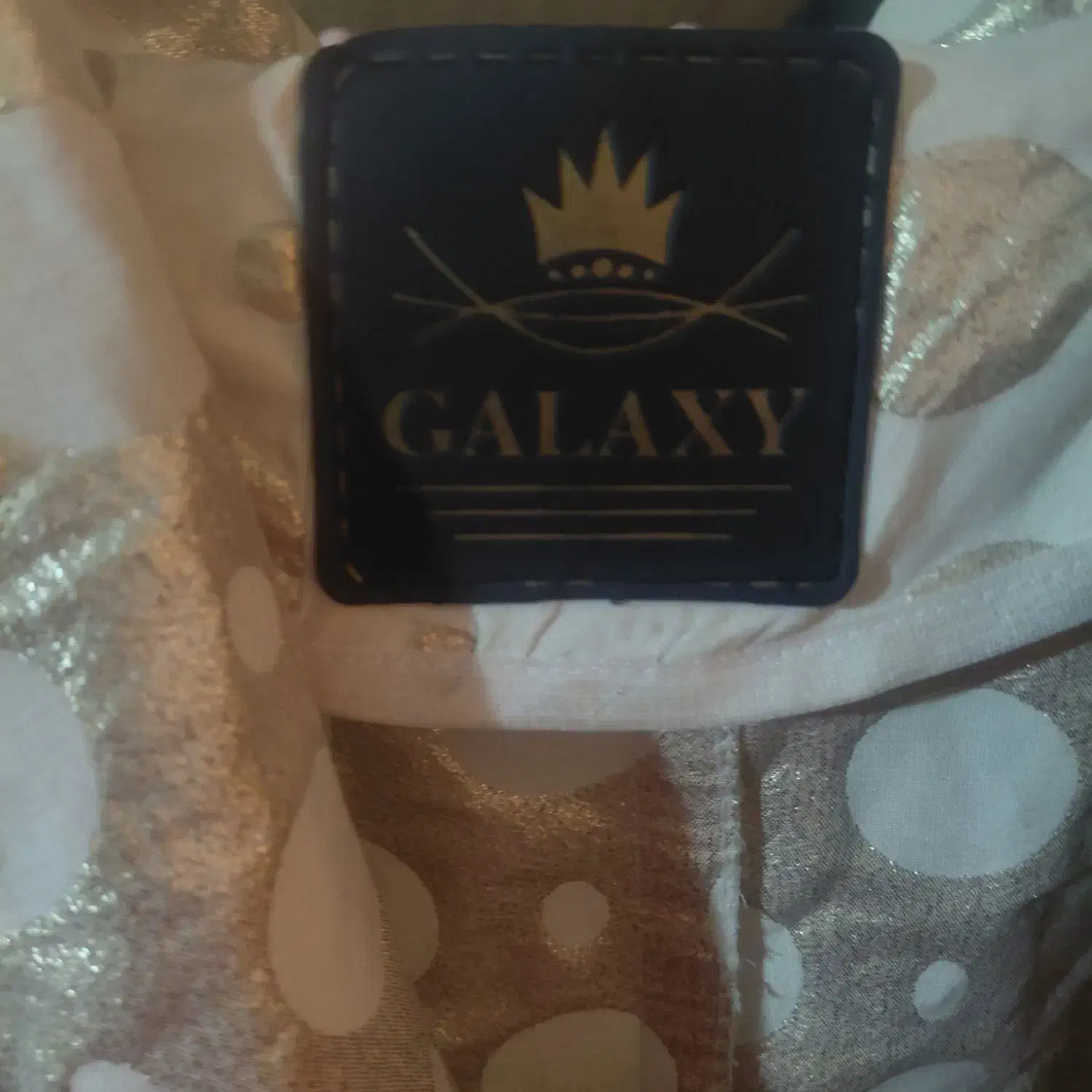 مانتو وپالتو|لباس|صحنه, |دیوار