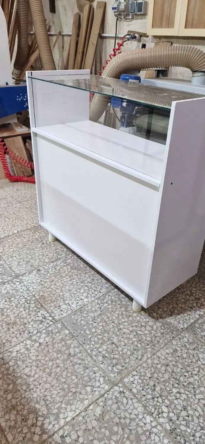 ویترین مغازه .قفسه بندی.کانتر پیشخوان|فروشگاه و مغازه|اراک, |دیوار