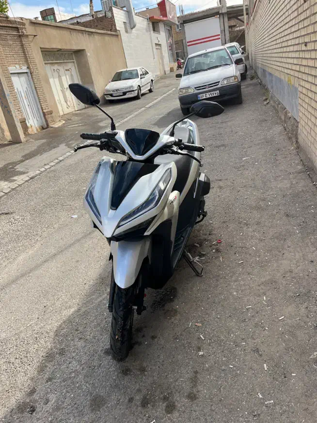 موتور کلیک ۱۵۰ سی سی ۱۴۰۲ در حد|موتورسیکلت|مرند, |دیوار