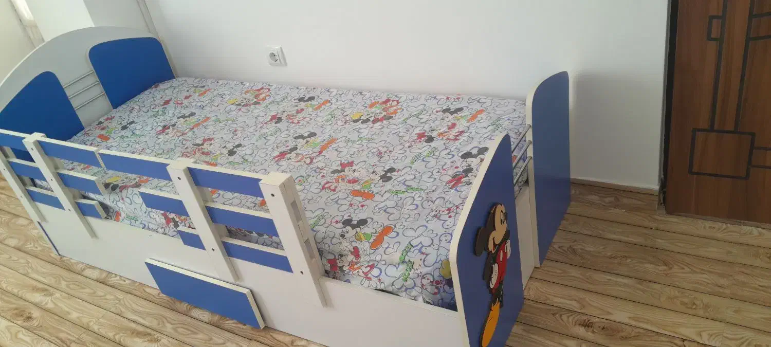 تخت کودک|تخت و سرویس خواب|قروه, |دیوار