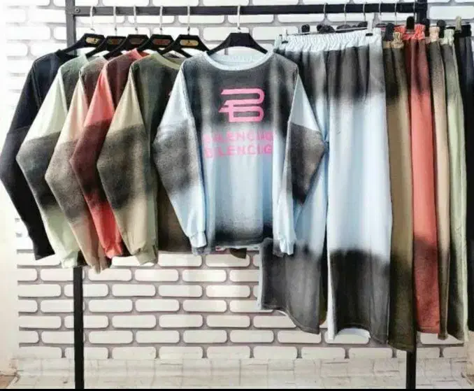 ست زنانه و دخترانه|لباس|میبد, |دیوار