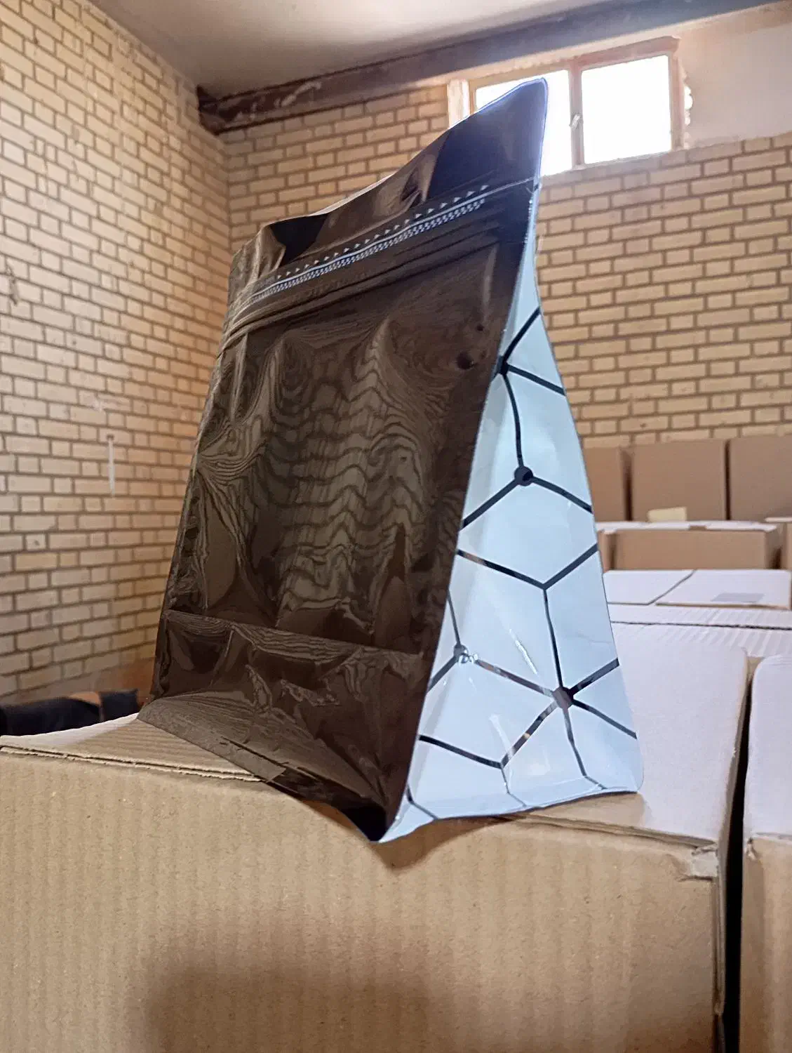 انواع پاکت های زیپدار ایستاده ساده و رنگی|ظروف نگهدارنده، پلاستیکی، یک‌بارمصرف|برخوار, |دیوار