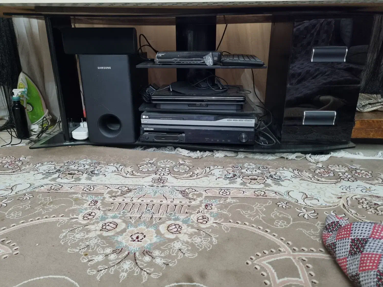 میز تلویزیون شیشه ایی|میز تلویزیون|تهران, استقلال|دیوار