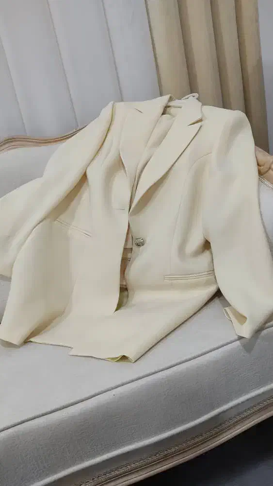 نونو|لباس|نهاوند, |دیوار