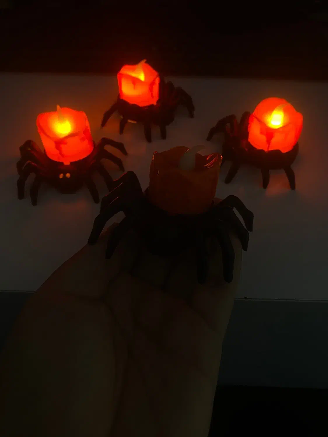 چراغ دکوراتیو|لامپ و چراغ|هشتگرد, هشتگرد قدیم|دیوار