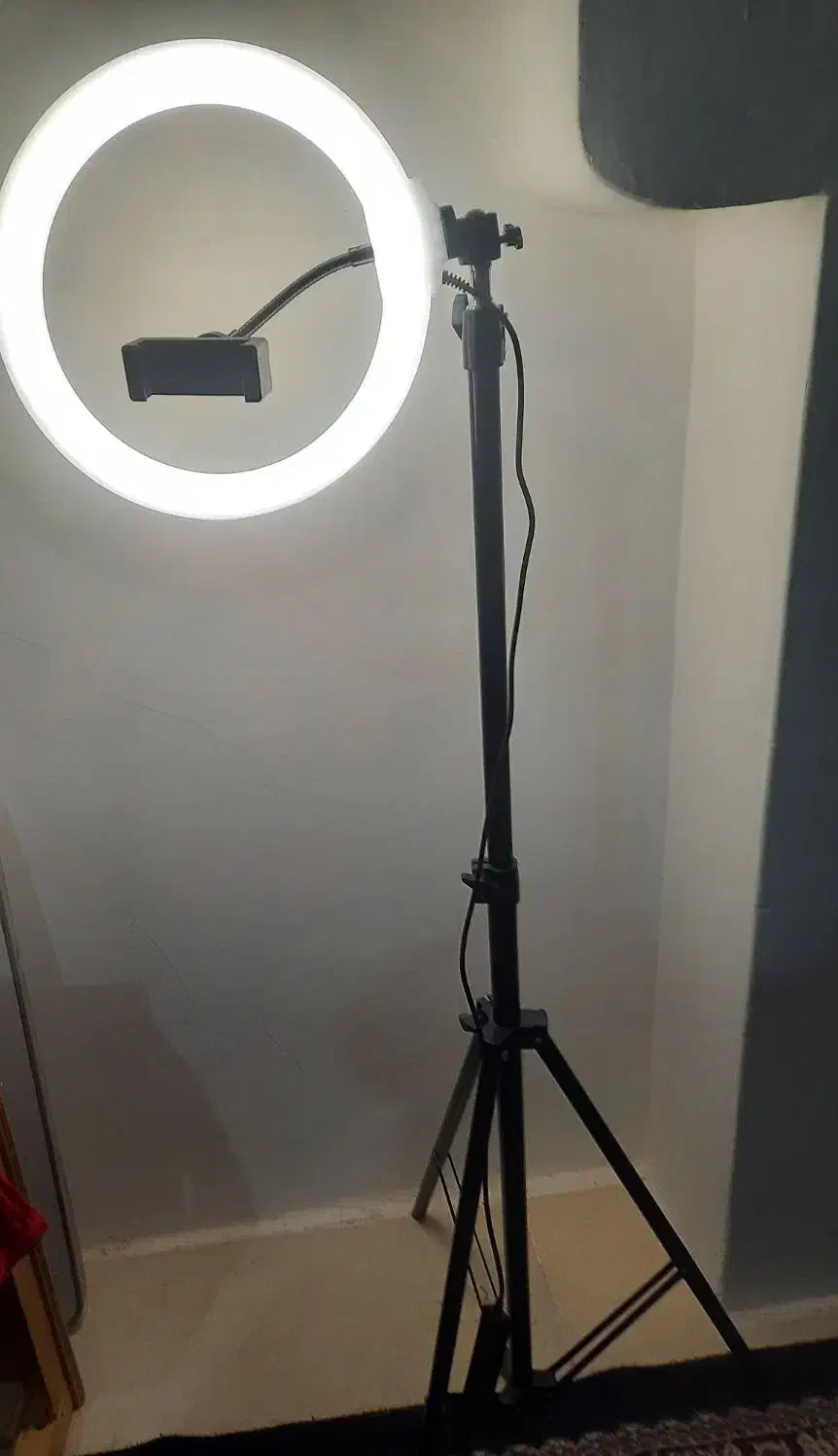 رینگ لایت نو|دوربین عکاسی و فیلم‌برداری|زاهدان, |دیوار