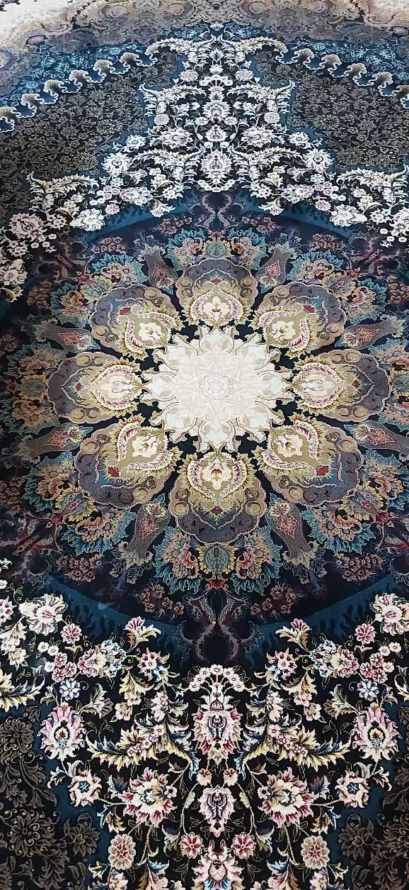 فرش ۱۲متری ۷۰۰شانه|فرش|اصفهان, کوی امیریه|دیوار