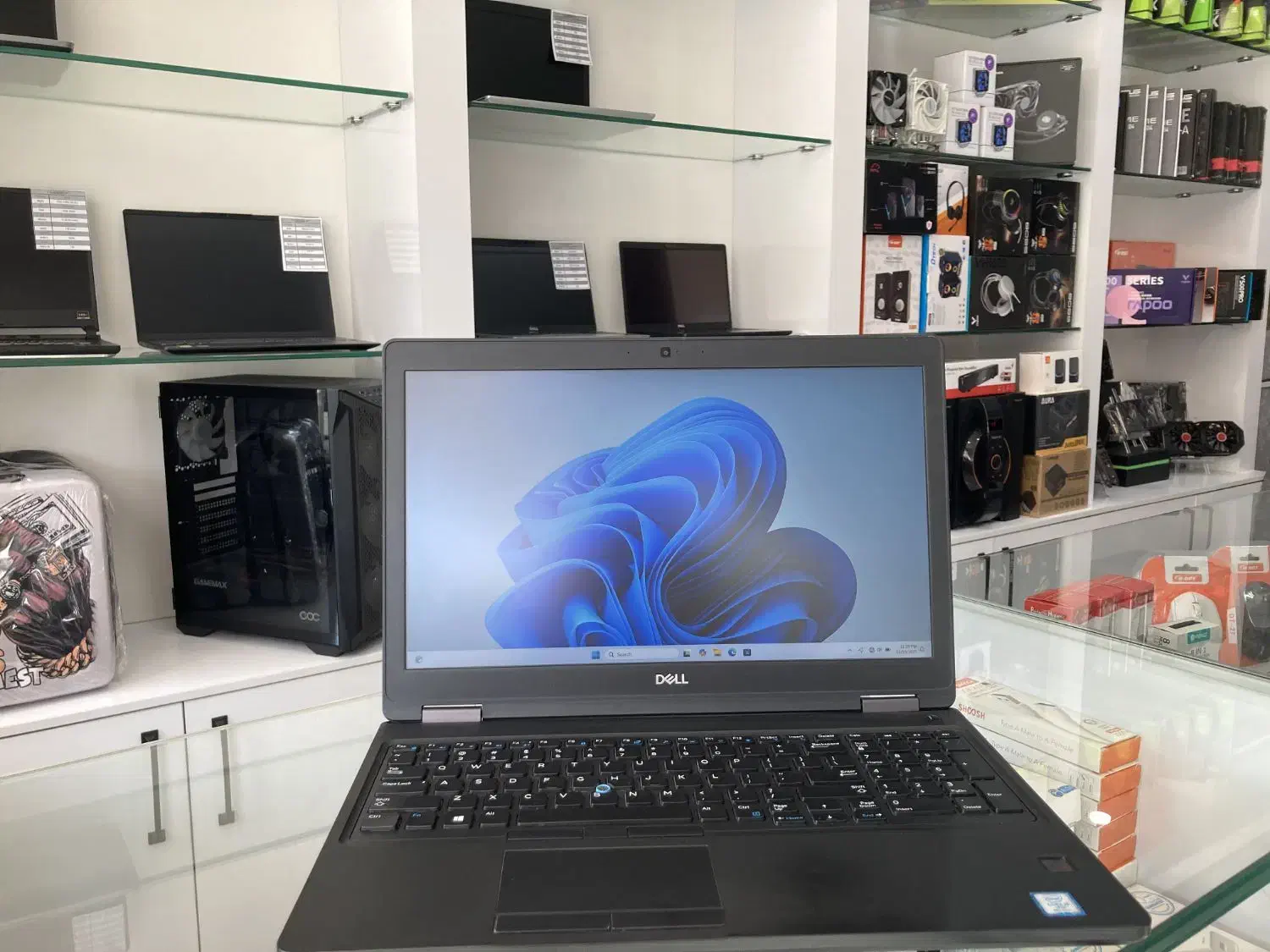 لپ تاپ،DELL 5591 گرافیک دار، لبتاپ، لپتاپ|رایانه همراه|مشهد, حجاب (شهرک غرب)|دیوار