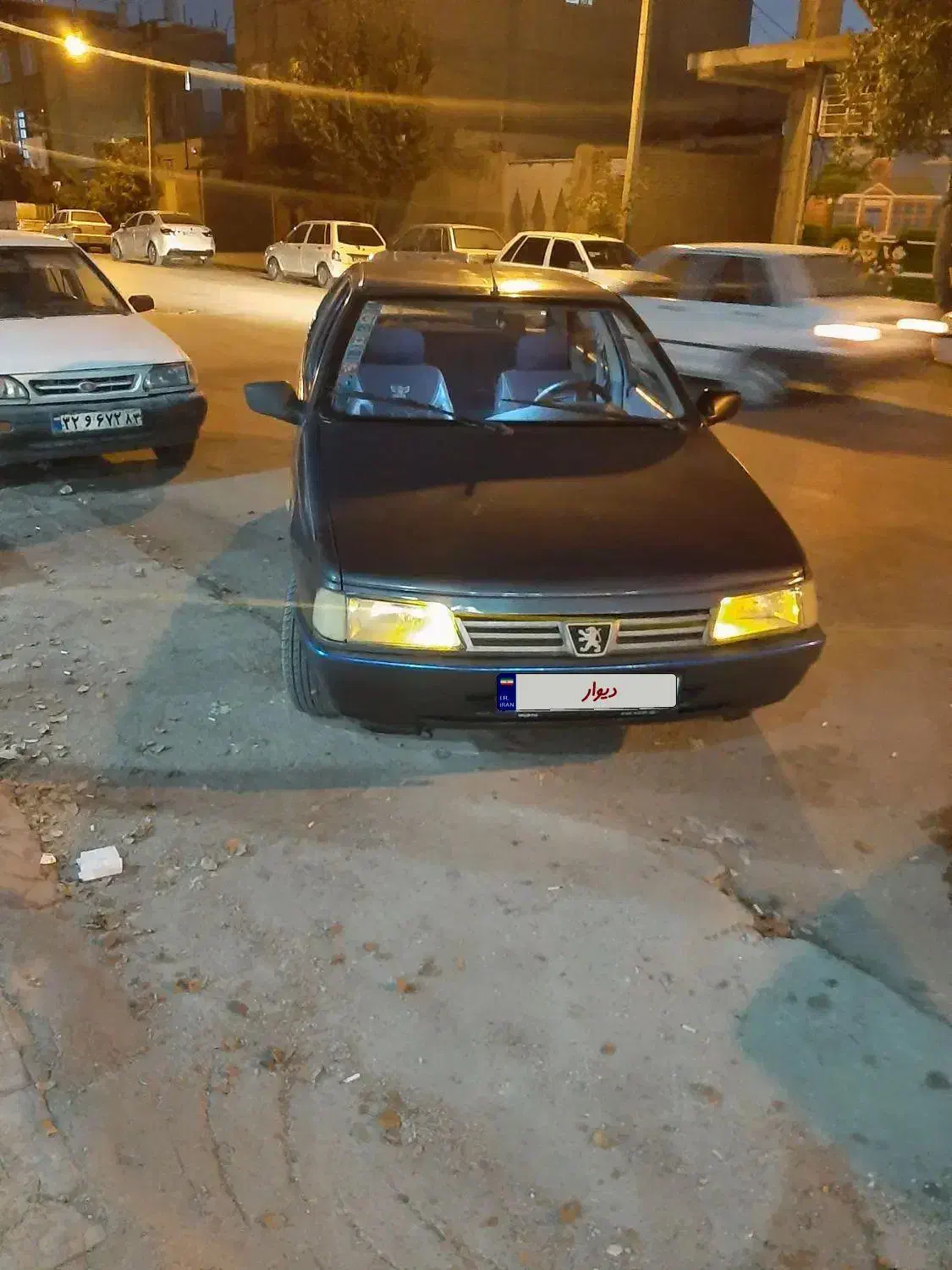 پژو ۴۰۵ یگانه فابریک ۹۳|خودرو سواری و وانت|مرودشت, بیست متری بیمارستان|دیوار
