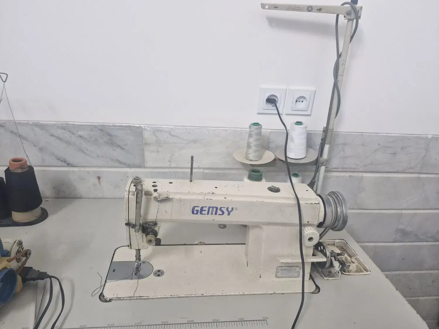 چرخ راسته دوز|چرخ خیاطی و ریسندگی|اردکان, |دیوار