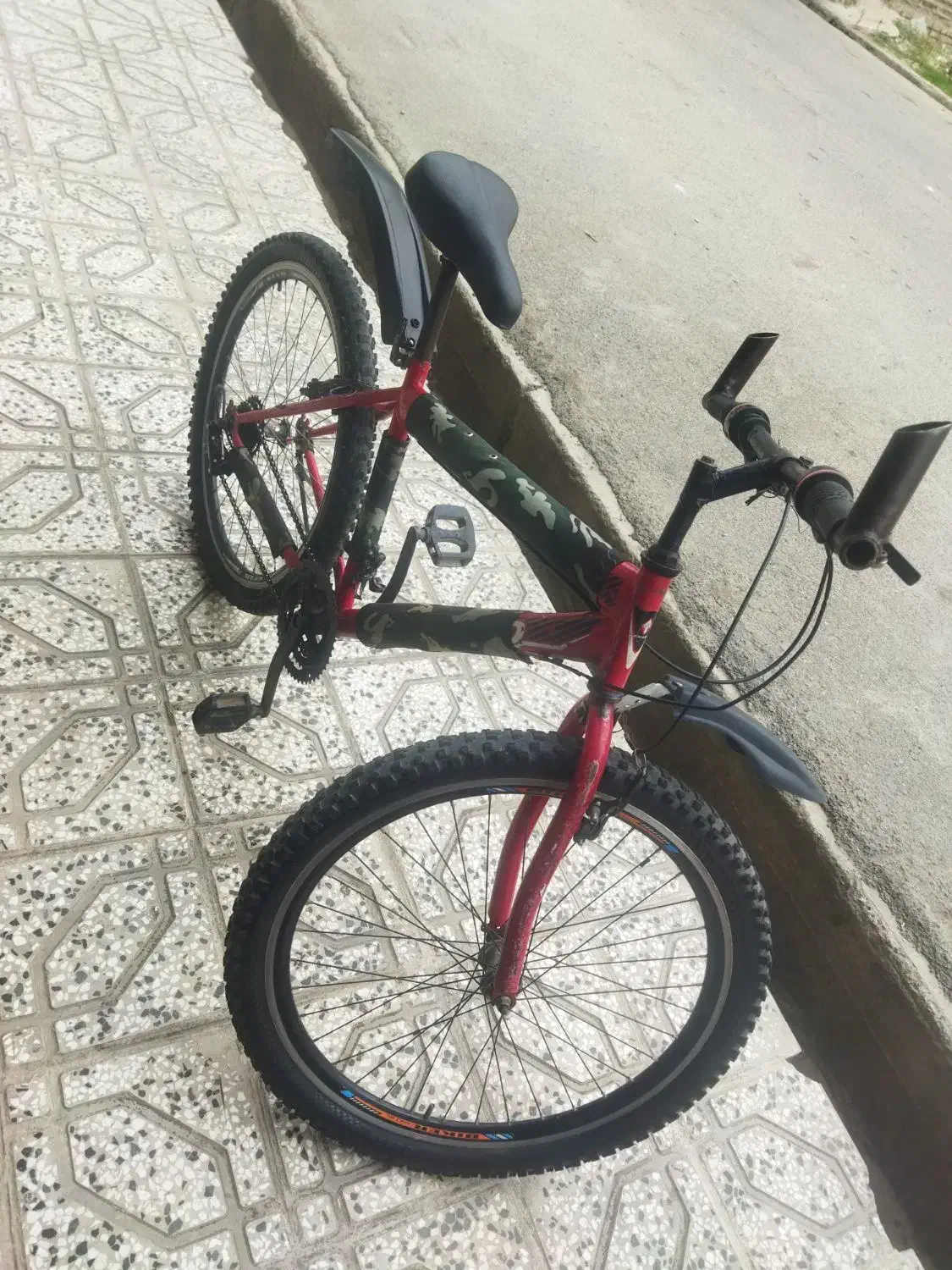 دوچرخه ۲۴ دنده ای سالم|دوچرخه، اسکیت، اسکوتر|گنبد کاووس, |دیوار