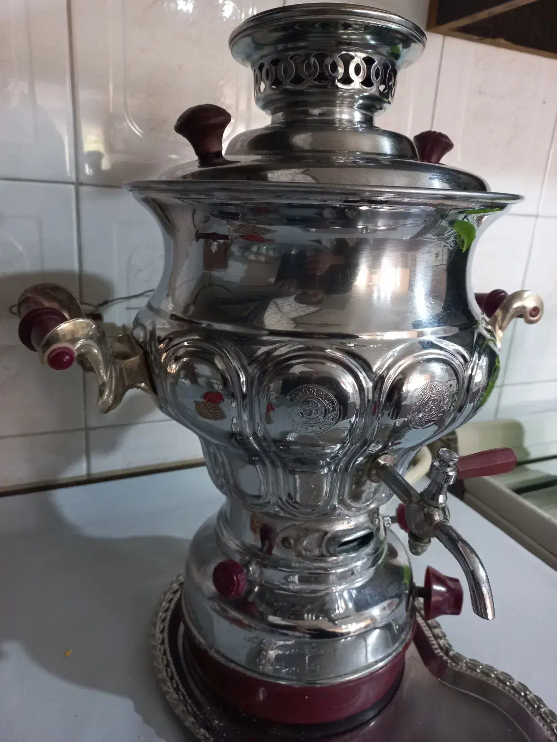 سماور گازی 6 لیتری در حد نو، اکبر برادران|سماور، چایساز، قهوهساز|دورود, |دیوار