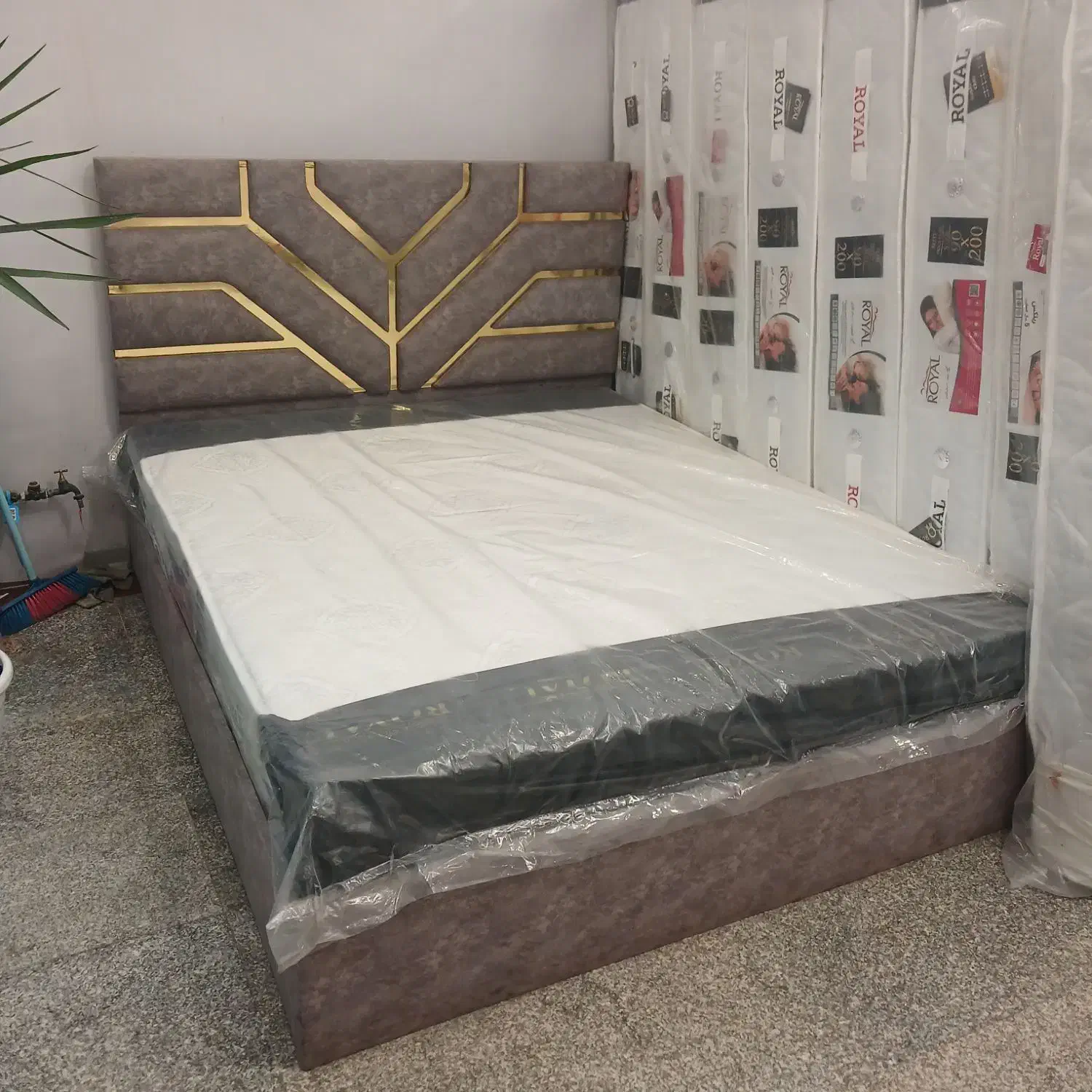 ساخت انواع سرویس خواب و کفی تخت|تخت و سرویس خواب|رشت, باهنر|دیوار