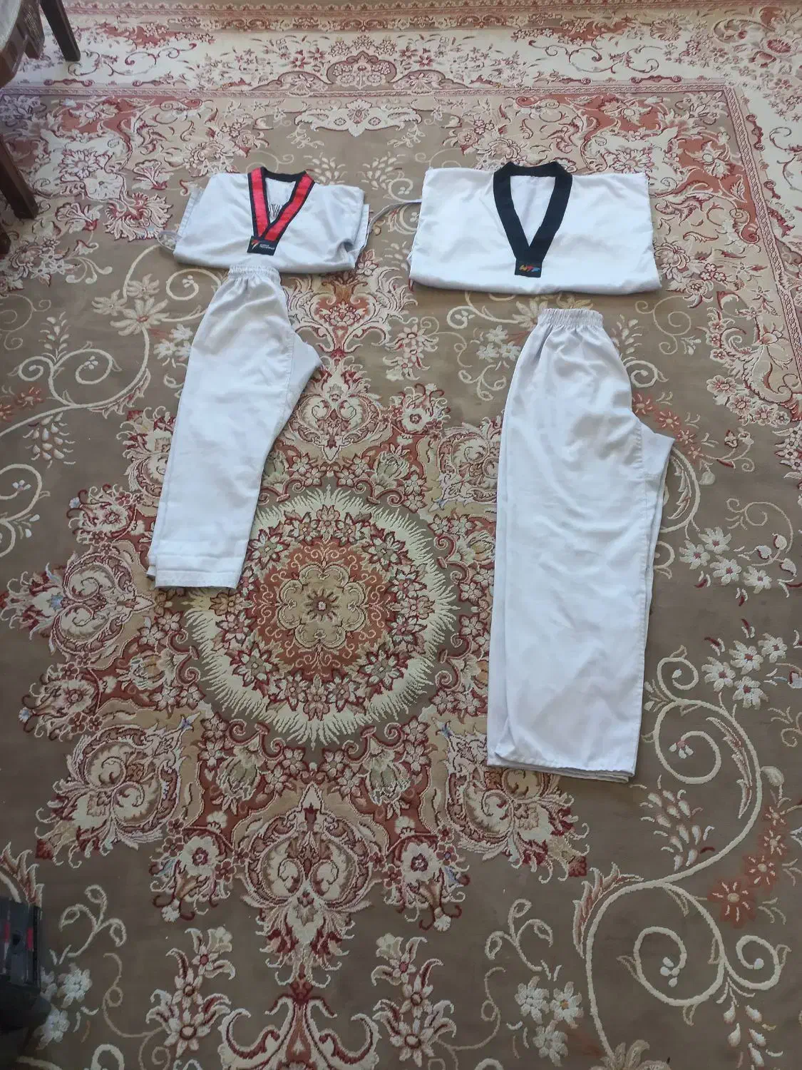 دوجفت لوازم و لباس تکواندو|تجهیزات ورزشی|پرند, فاز ۶|دیوار