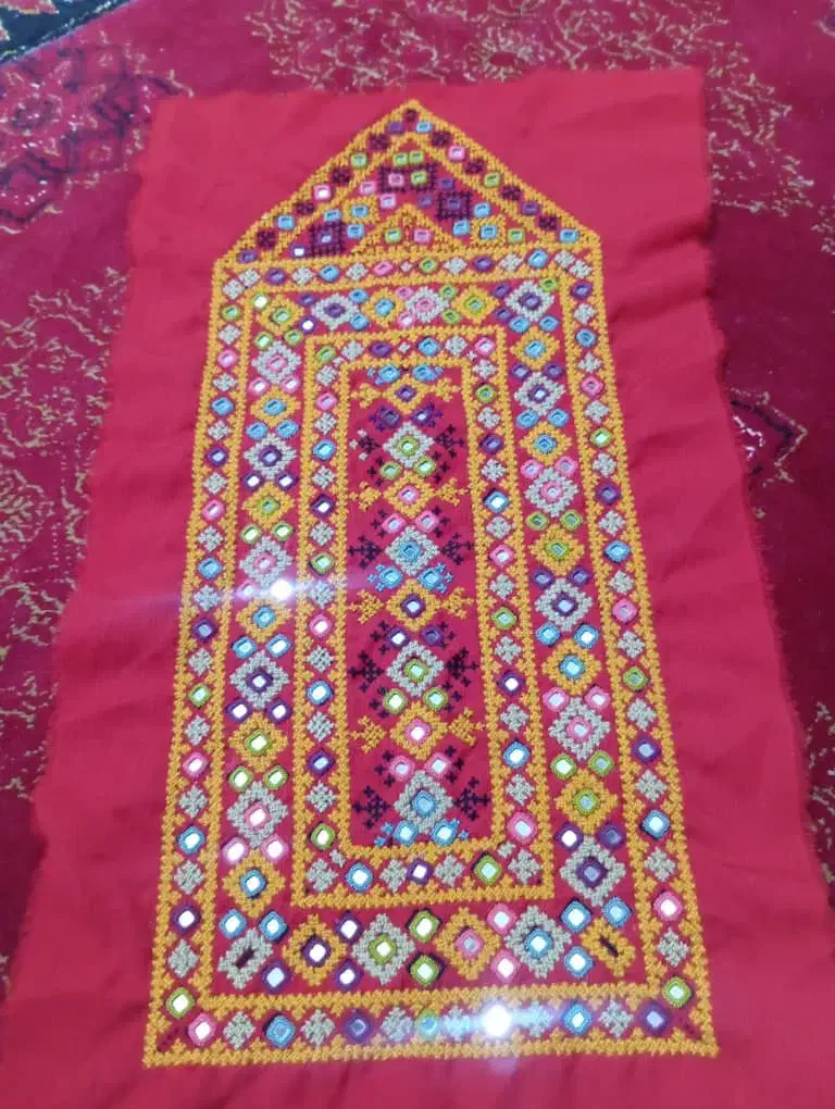 فروشی|لباس|خاش, |دیوار