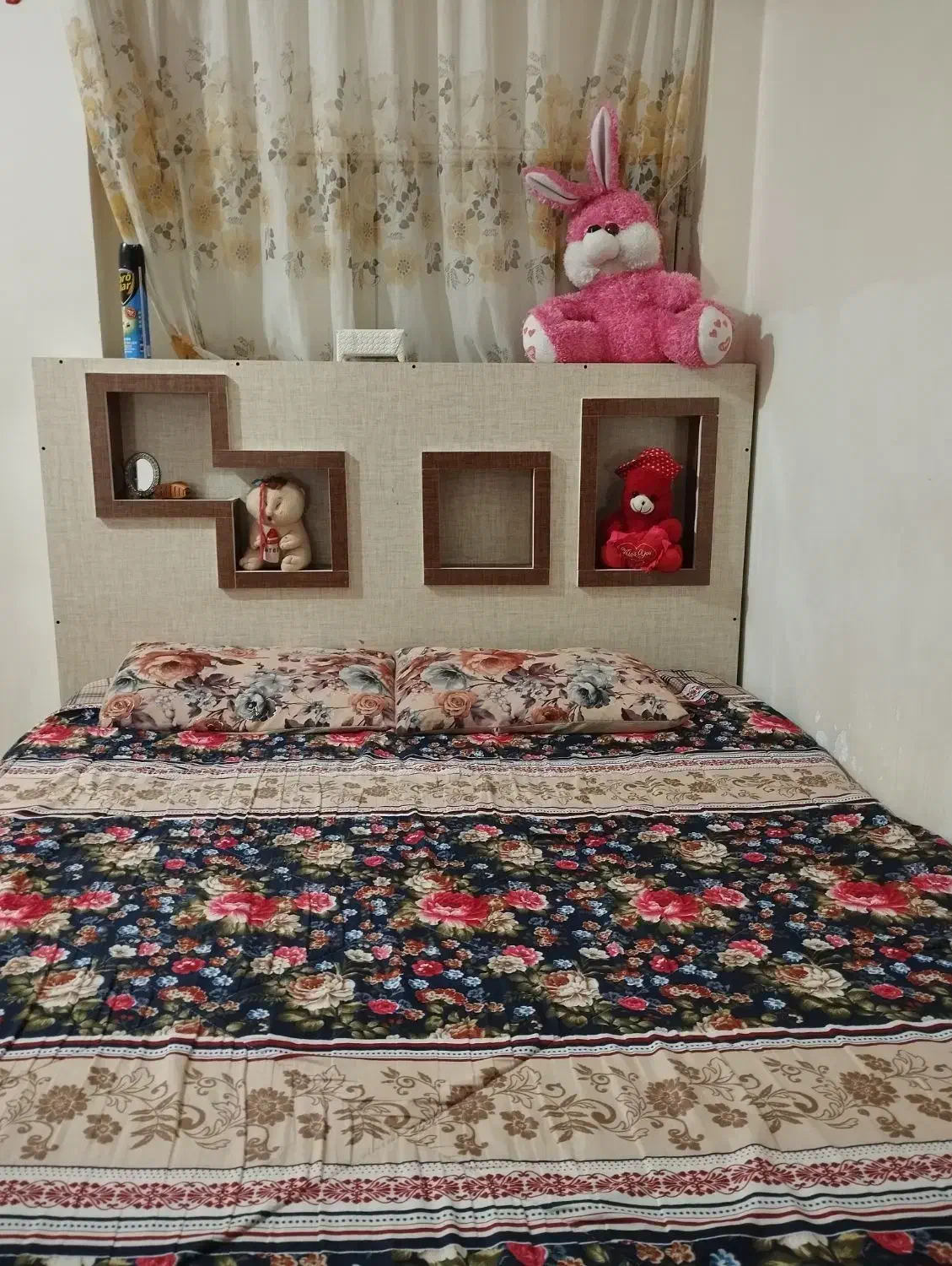 تخت خواب دونفره درحد نو ام دی اف کامل بدون شکستگی|تخت و سرویس خواب|امیدیه, |دیوار